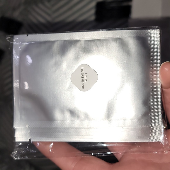 False lashes - Picture 8 of 9